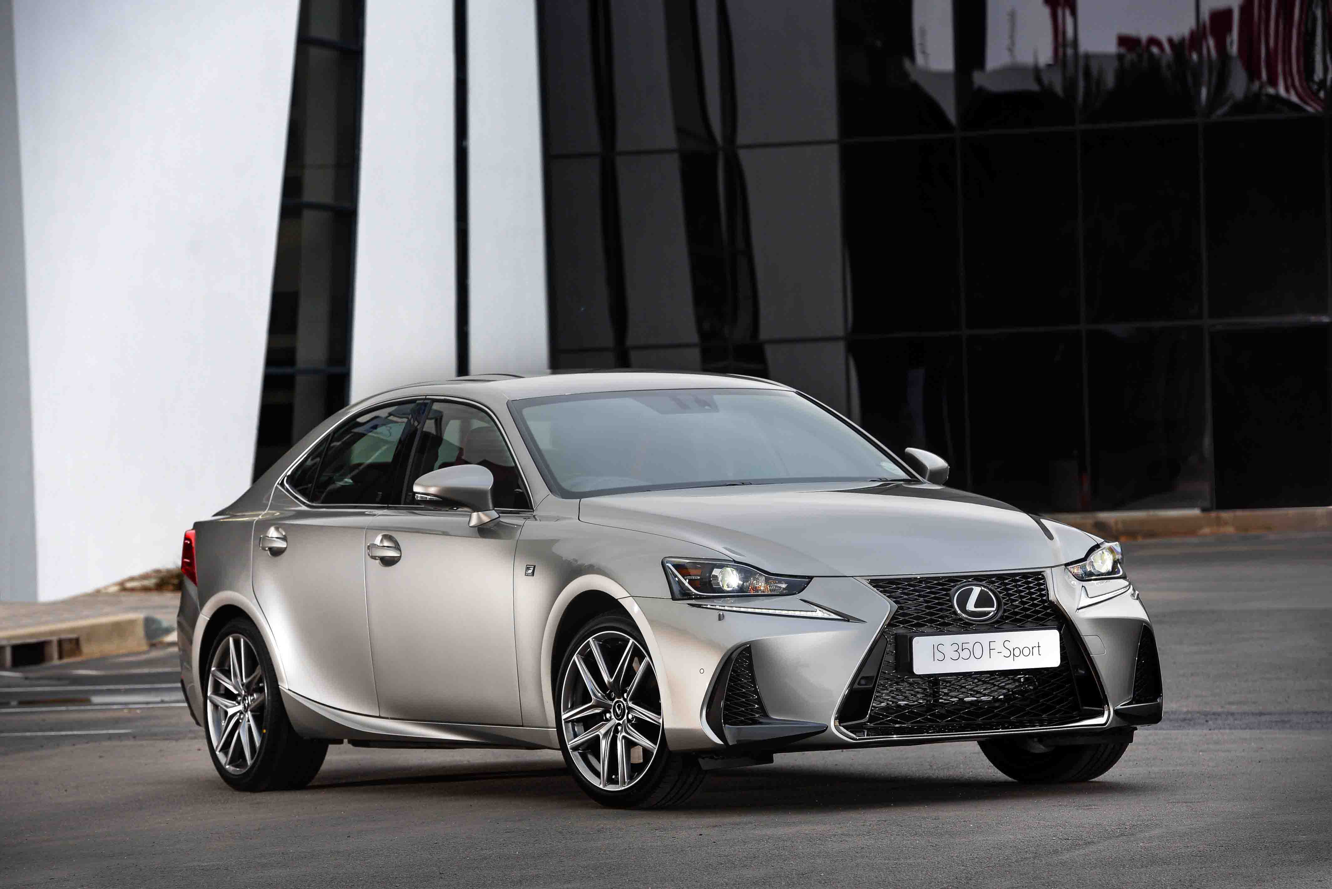 Lexus is 760